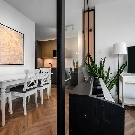 Charming Apt Close To The Center Warschau Exterior foto